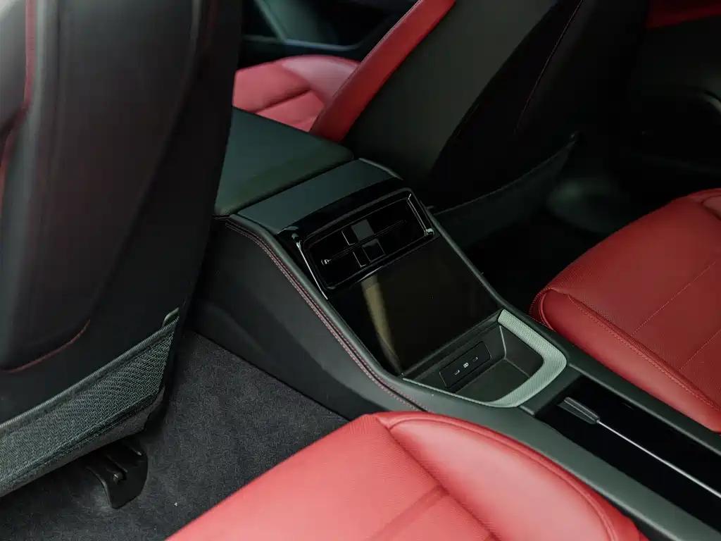 Porsche Panamera — миниатюра 9