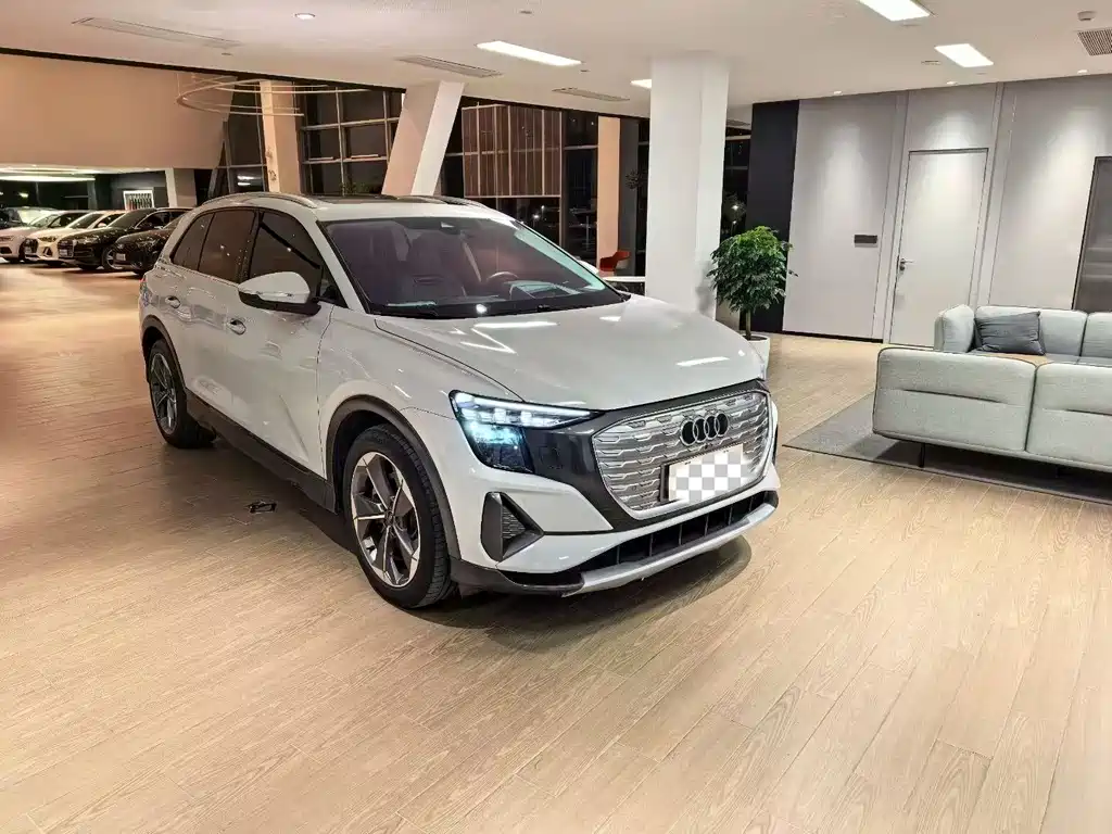 Audi Q5 e-tron — миниатюра 3