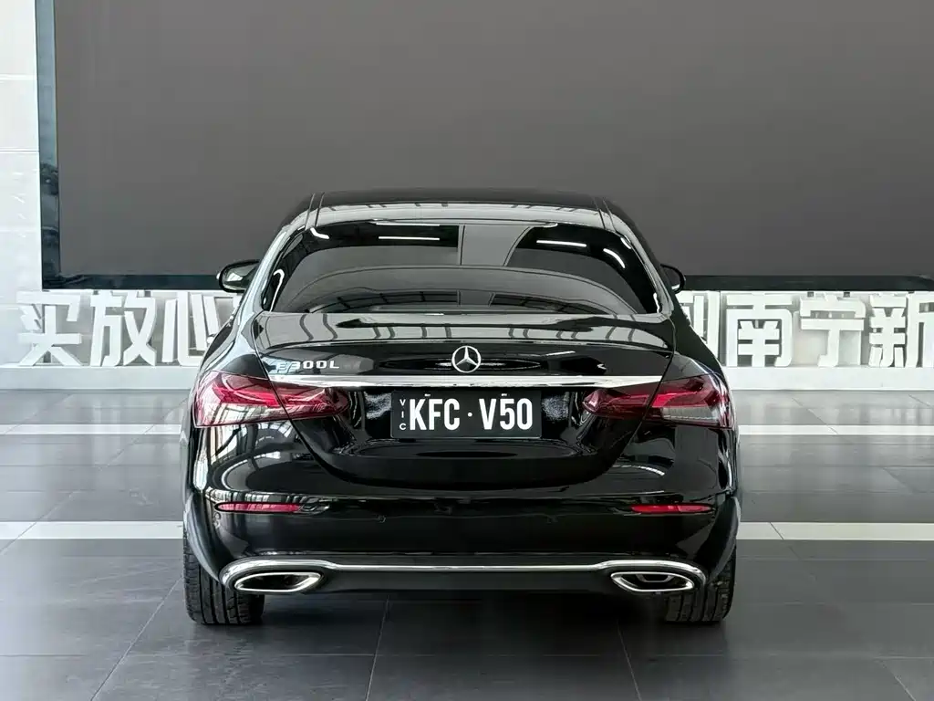 MERCEDES-BENZ E CLASS