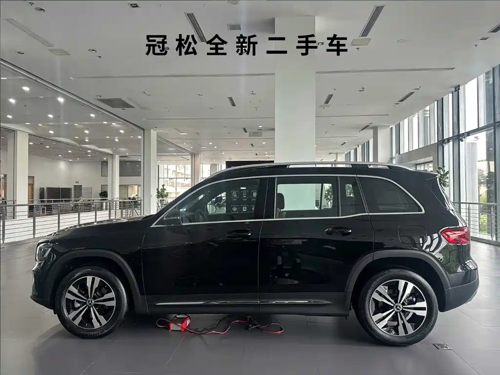 Mercedes-Benz GLB — миниатюра 2