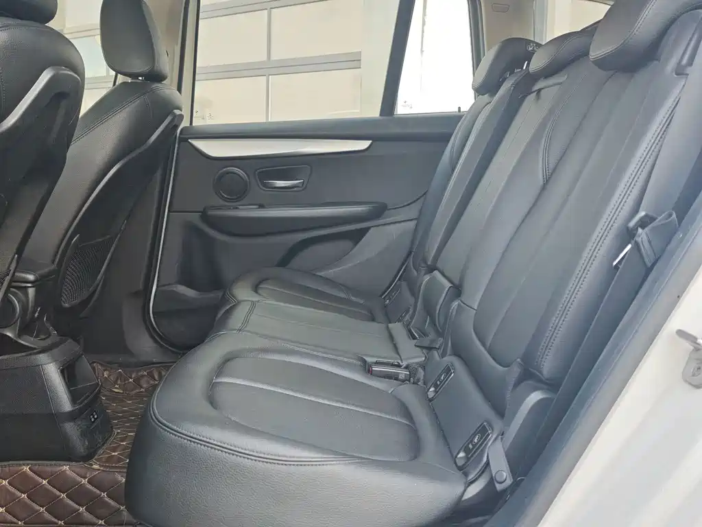 BMW 2 Series Gran Tourer — миниатюра 10