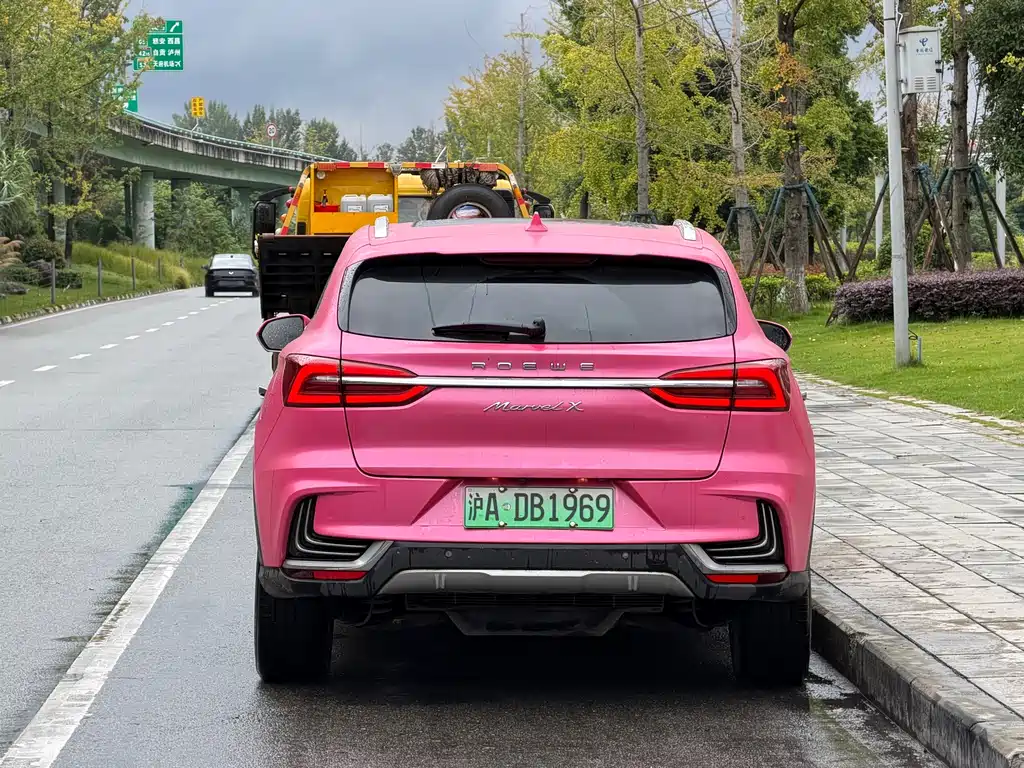 Roewe MARVEL X — миниатюра 12