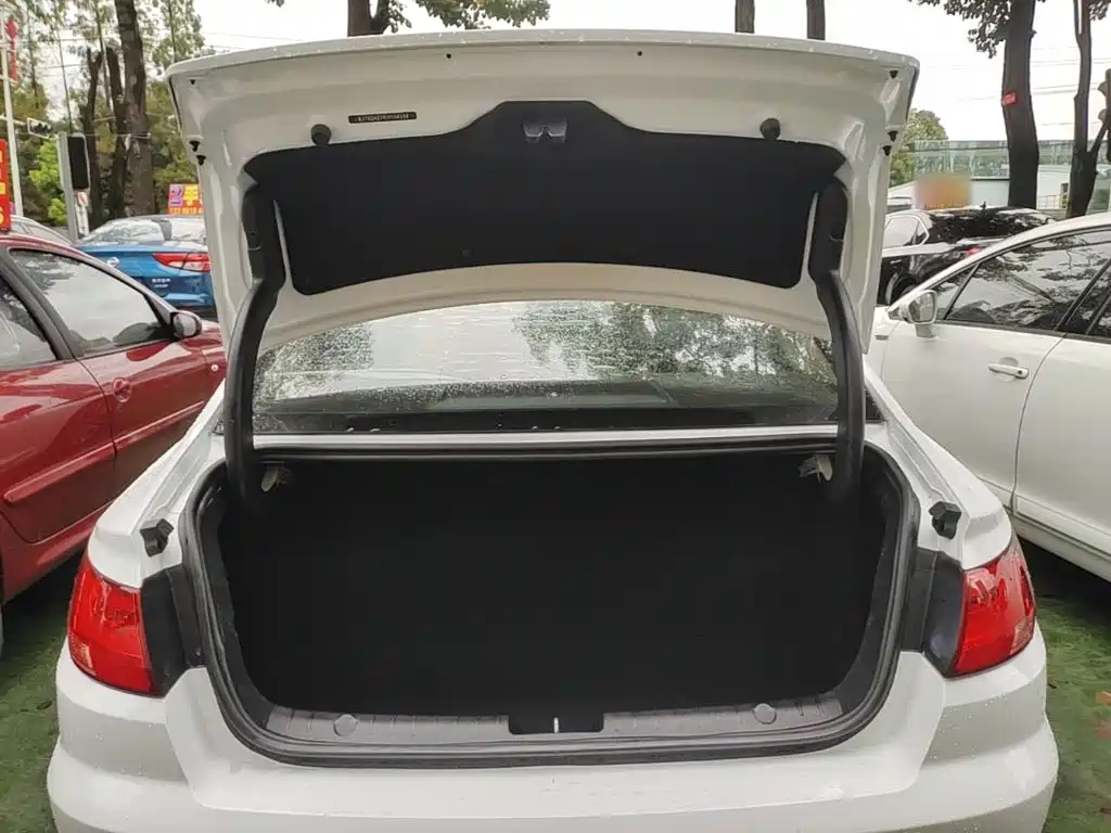 Geely Emgrand GL — миниатюра 19