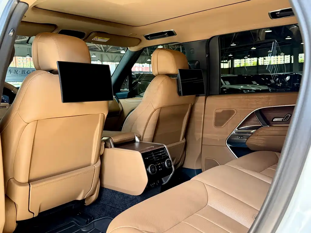 Land Rover Range Rover — миниатюра 21