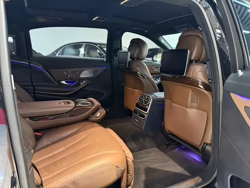 Mercedes-Benz S-Class — миниатюра 11