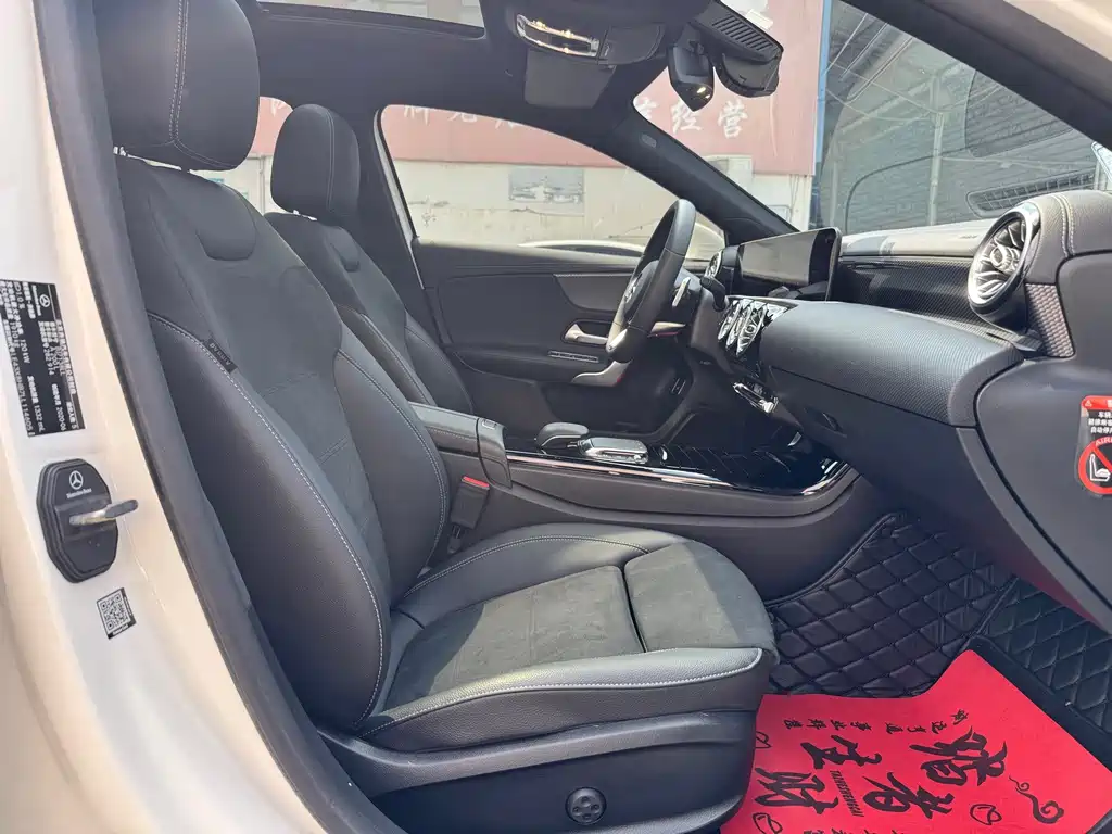 Mercedes-Benz A-Class — миниатюра 18