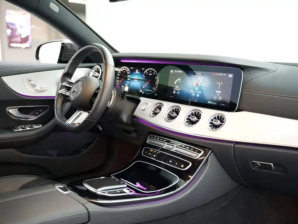 Mercedes-Benz E-Class (Import) — миниатюра 7