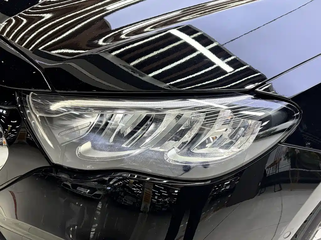 Mercedes-Benz E-Class — миниатюра 22