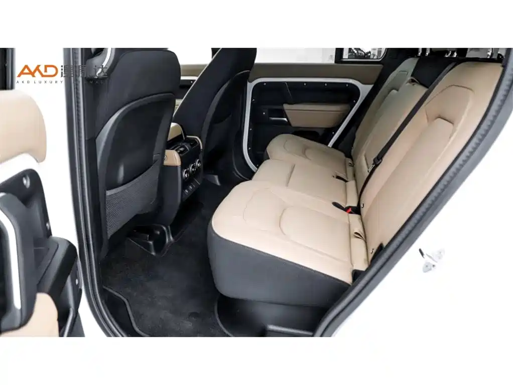 Land Rover Defender — миниатюра 7