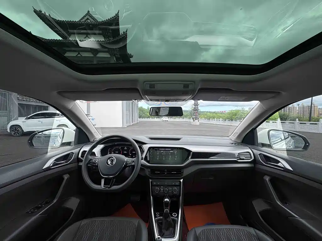 Volkswagen T-Cross — миниатюра 16