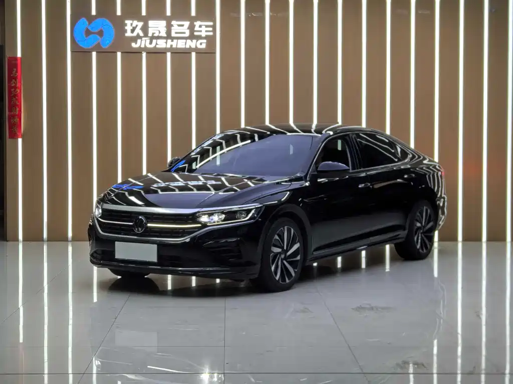 Volkswagen Passat 2023
