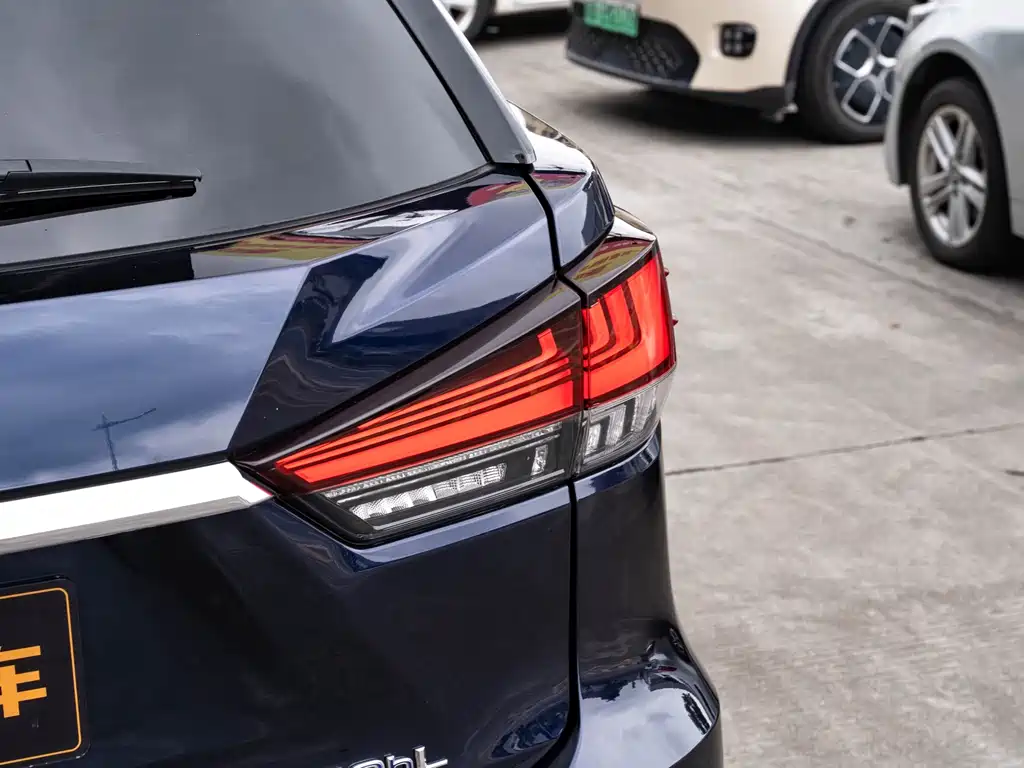 Lexus RX — миниатюра 7