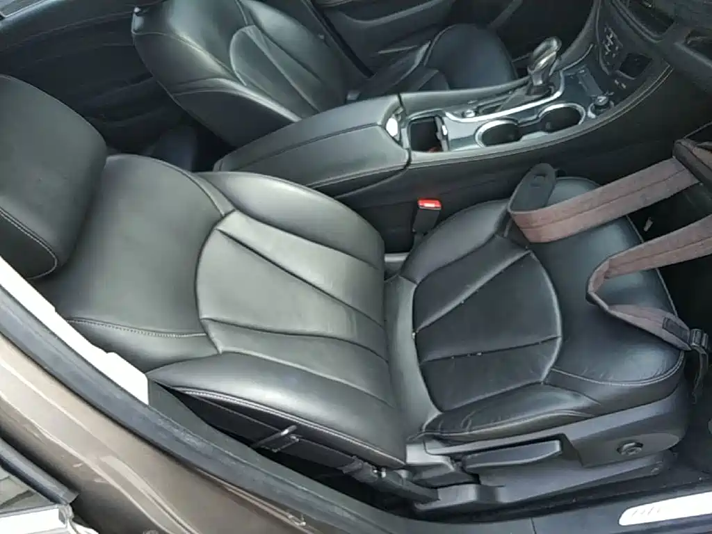 Buick Envision Plus — миниатюра 25