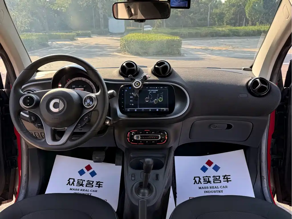 smart Smart Fortwo — миниатюра 7