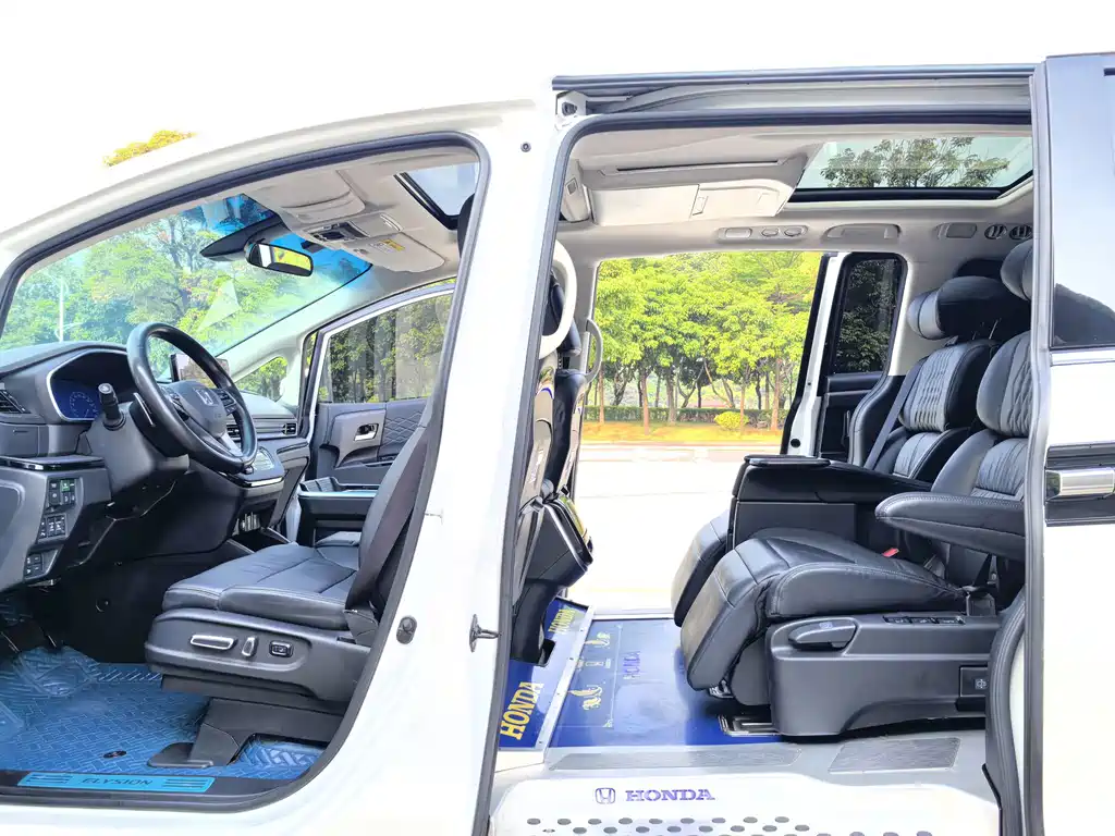 Honda Elysion — миниатюра 12