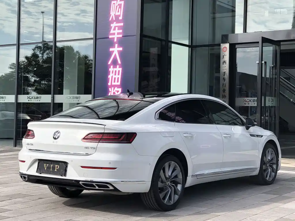 Volkswagen CC - фото 4