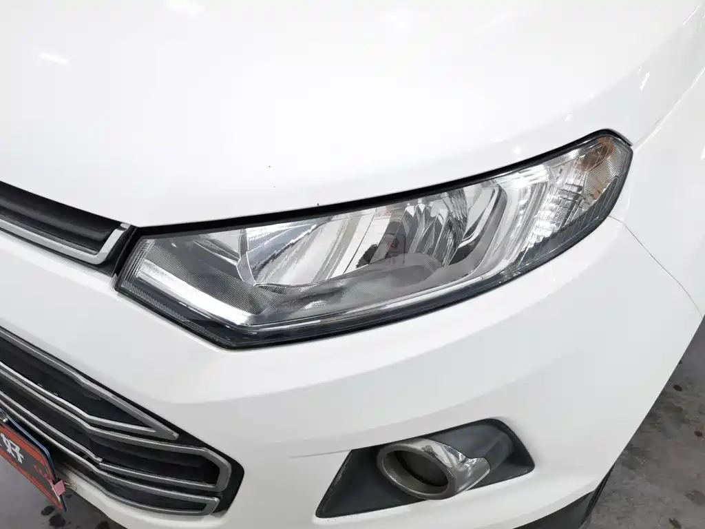 Ford EcoSport 2013 1.0L GTDi MT Luxury