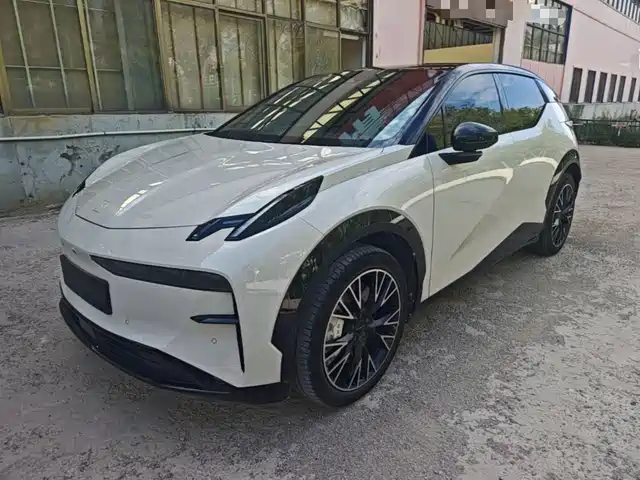 2024 Zeekr X