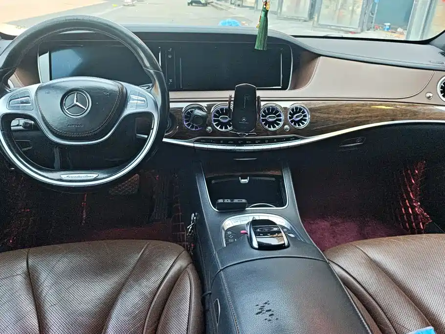 Mercedes-Benz S-Class — миниатюра 12