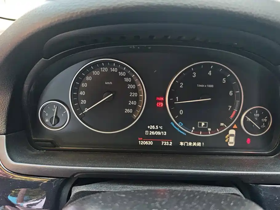 BMW 5 Series — миниатюра 14