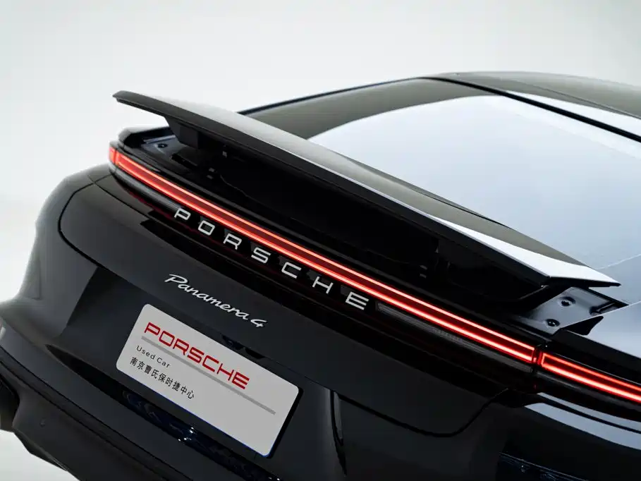 Porsche Panamera — миниатюра 7