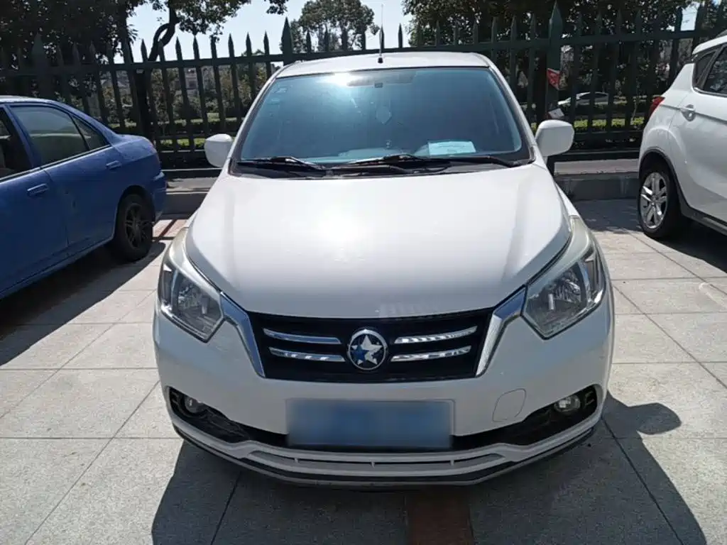 Venucia R50 — миниатюра 3