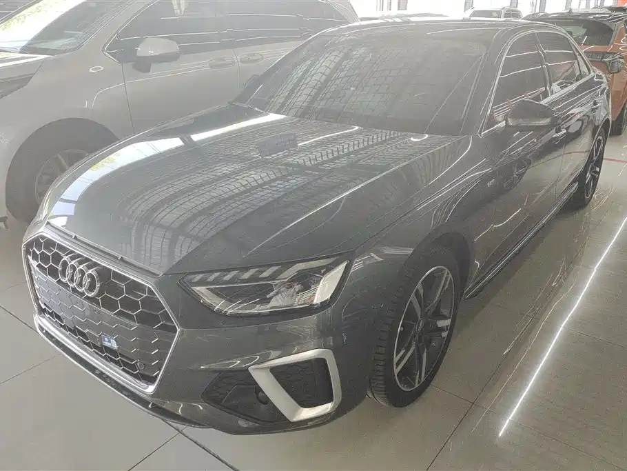 Audi A4L 2021