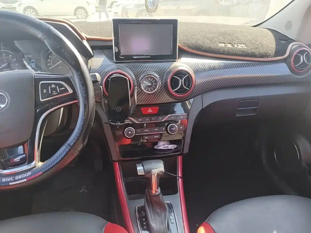 BAIC Senova X25 — миниатюра 13