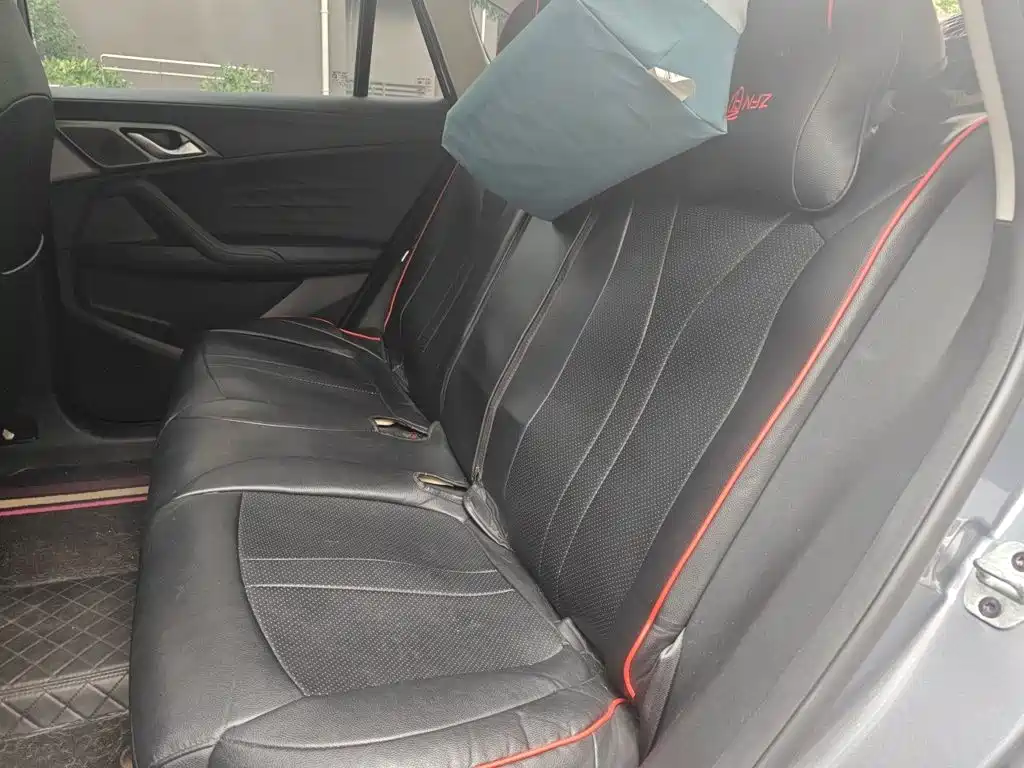 Roewe RX5 New Energy — миниатюра 14