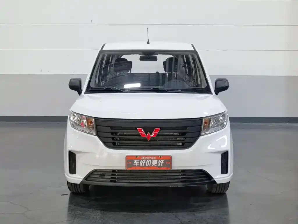 Wuling Hongguang PLUS — миниатюра 3