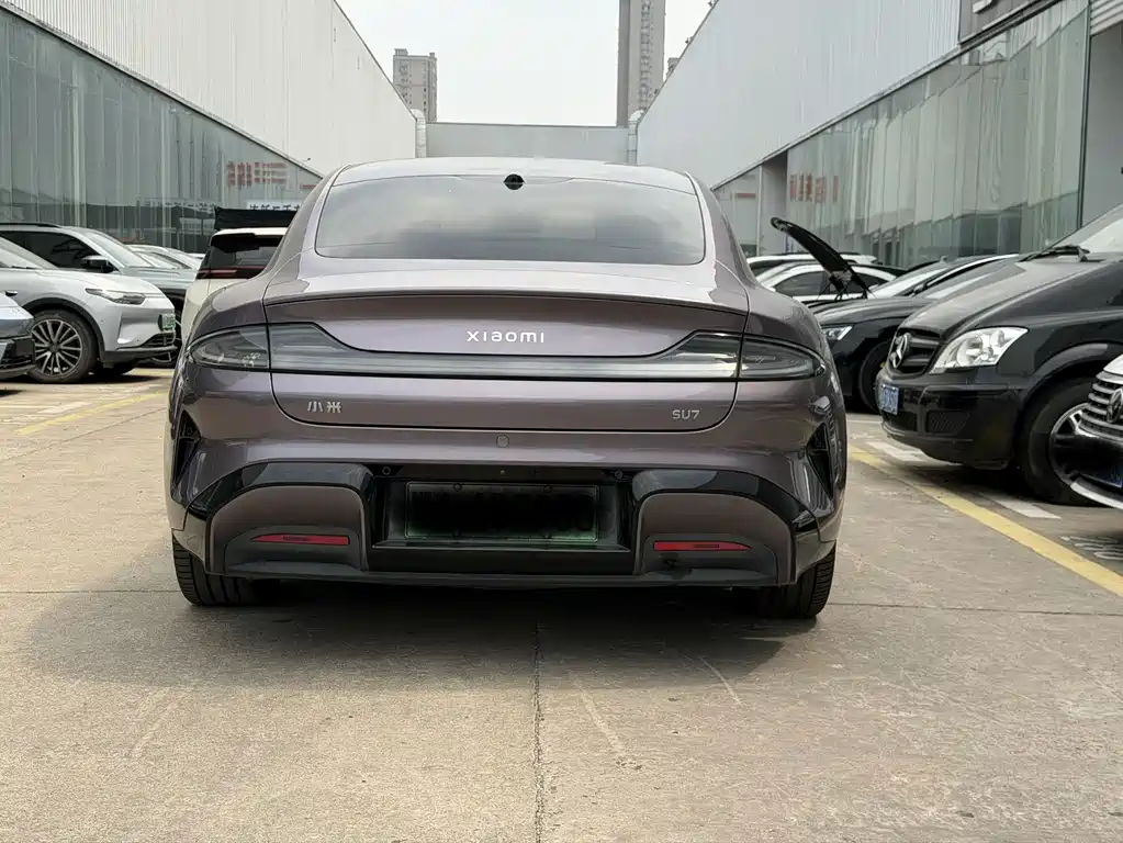 Xiaomi SU7 — миниатюра 9