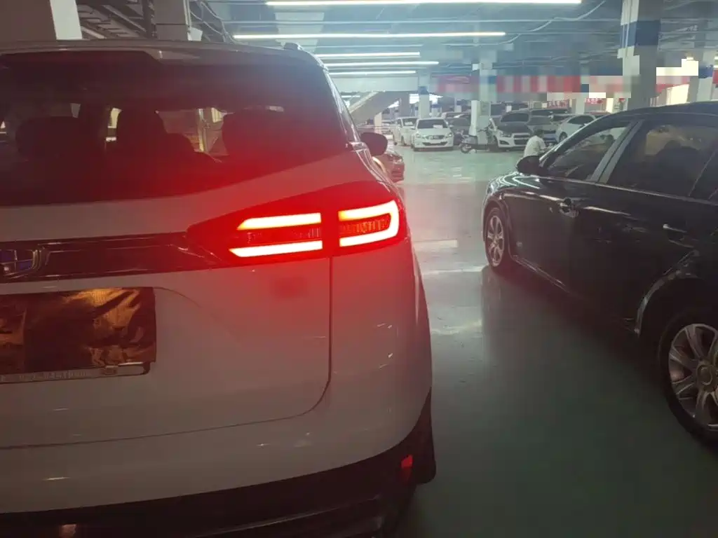 Geely Boyue — миниатюра 8