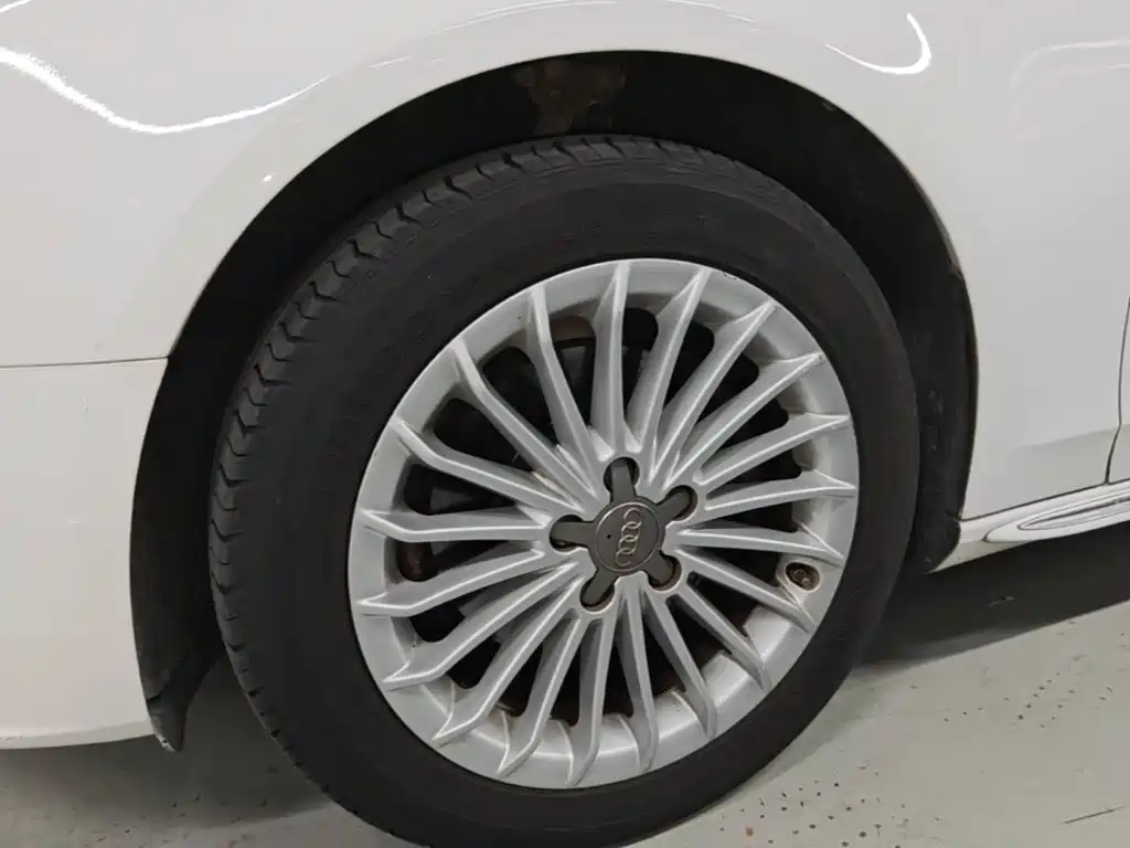 Audi A4L — миниатюра 23