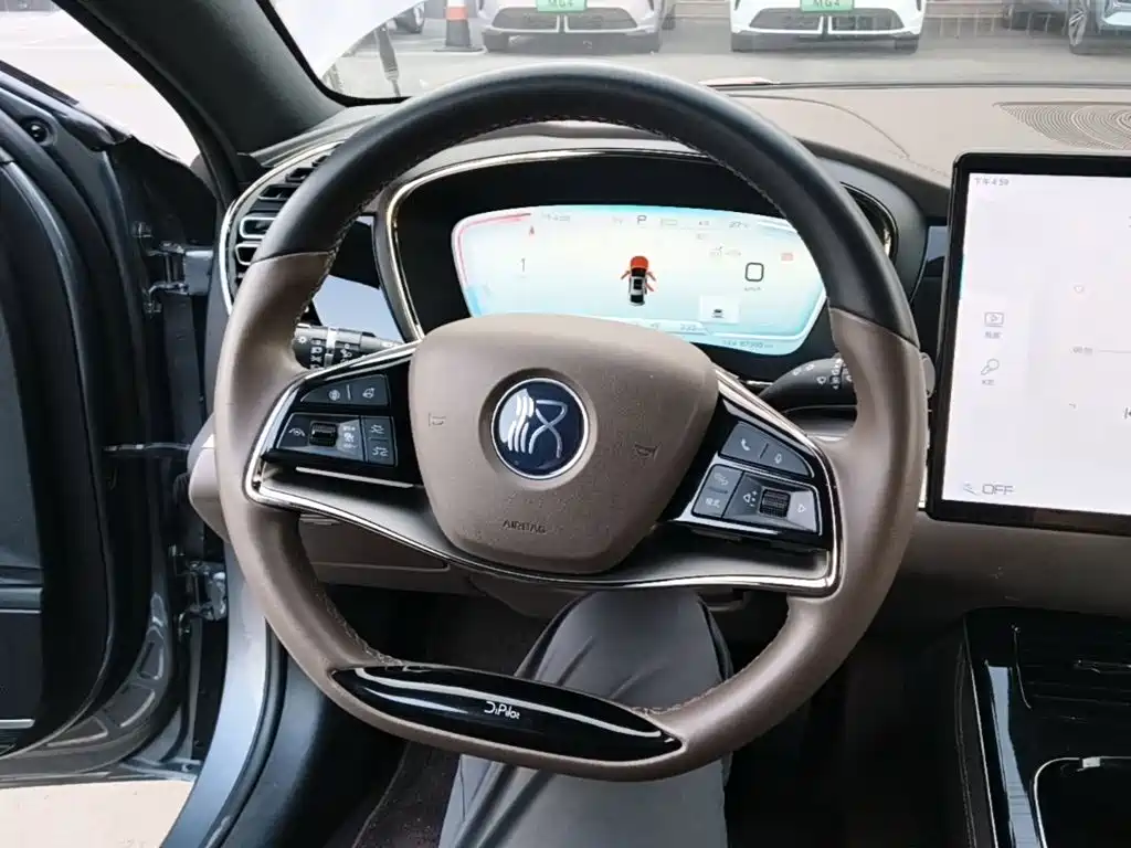 BYD Han — миниатюра 11