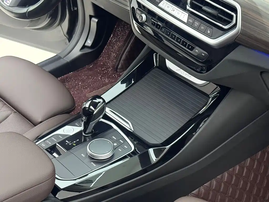 BMW X3 — миниатюра 13