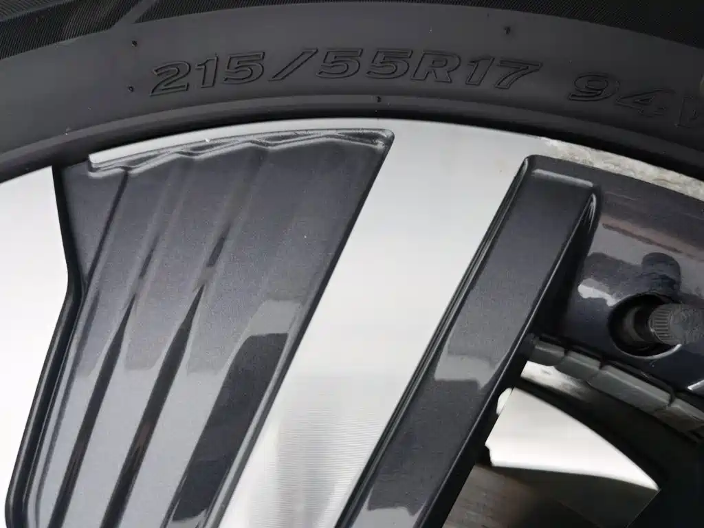 Volkswagen Passat PHEV — миниатюра 24