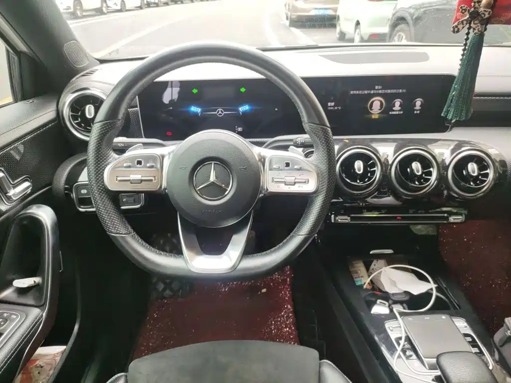 Mercedes-Benz A-Class — миниатюра 6