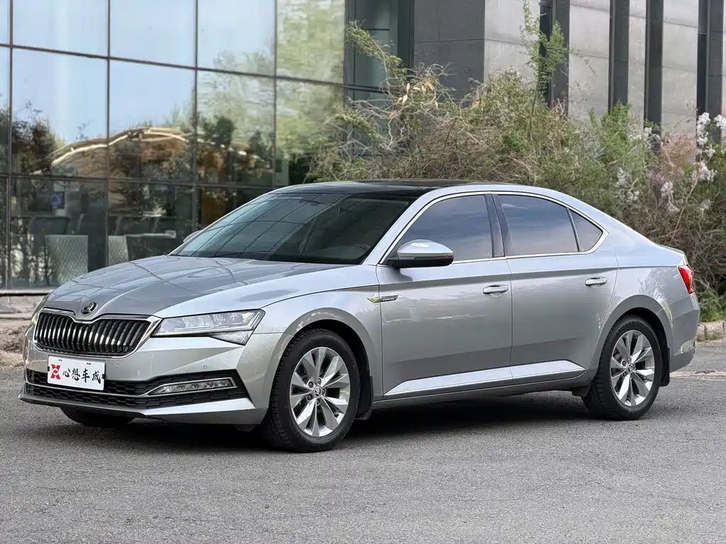 Skoda Superb 2021