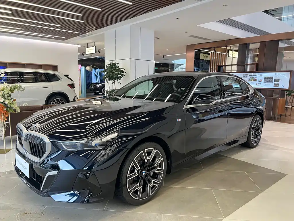 BMW 5 Series 2026