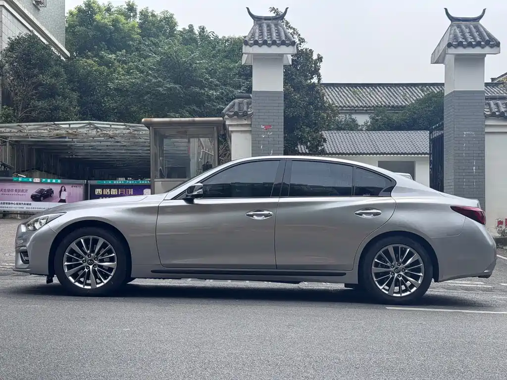 Infiniti Q50L — миниатюра 4