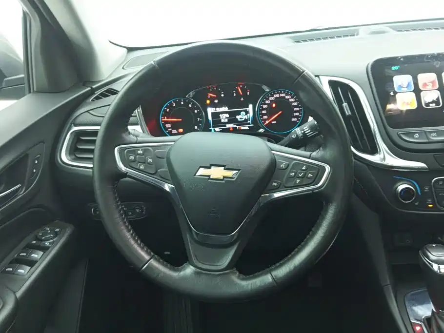 Chevrolet Equinox — миниатюра 15