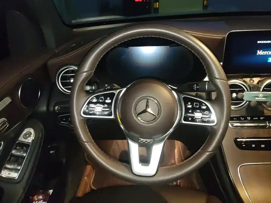 Mercedes-Benz GLC — миниатюра 15