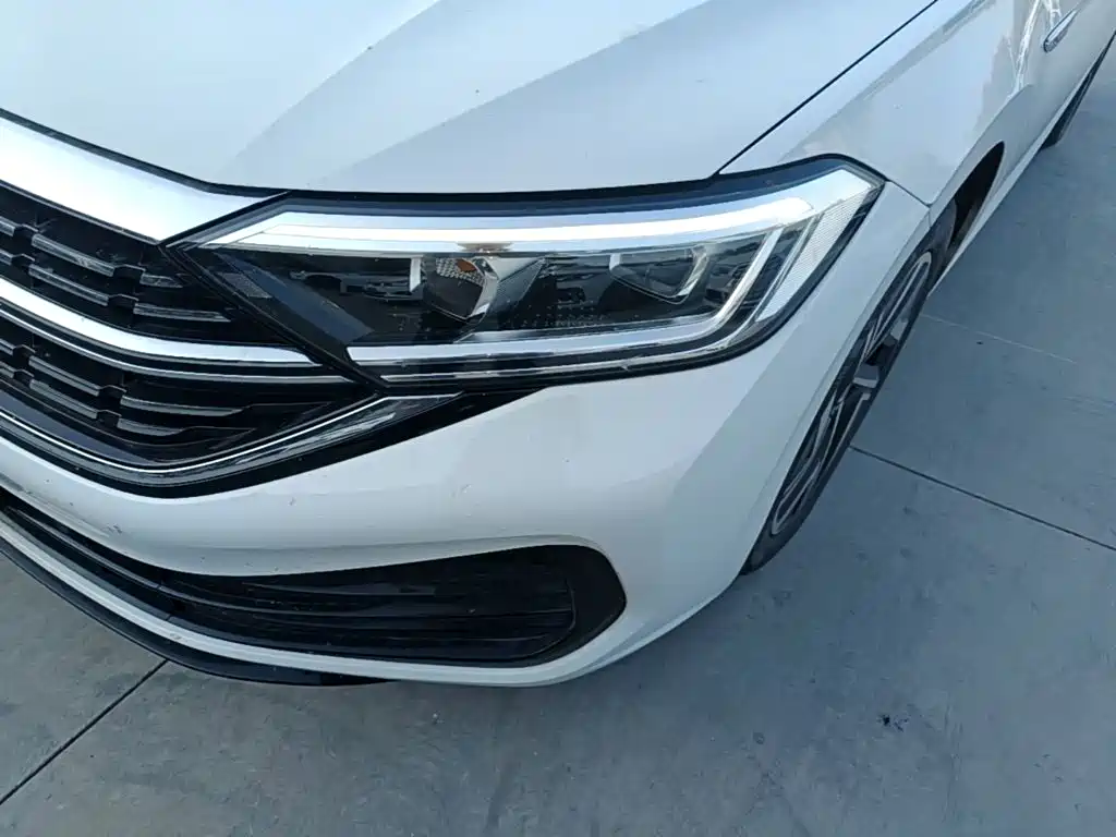 Volkswagen Sagitar — миниатюра 24