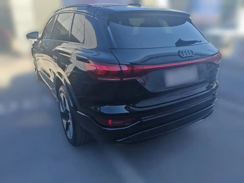 Audi Q6L e-tron — миниатюра 7