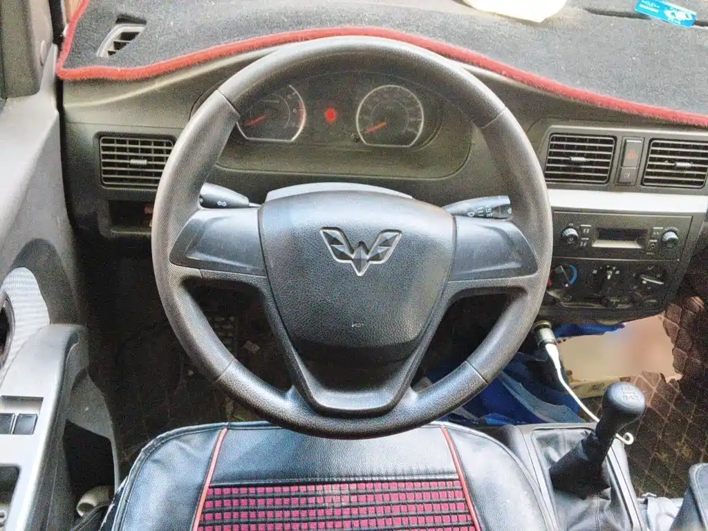 Wuling Rongguang — миниатюра 6