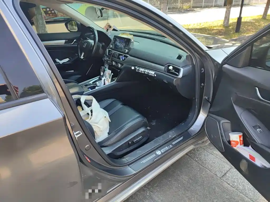Honda Accord — миниатюра 19