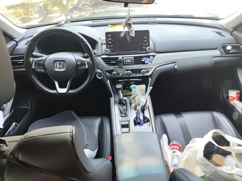 Honda Accord — миниатюра 5