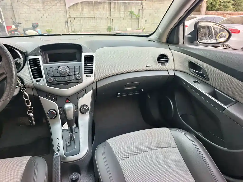 Chevrolet Cruze — миниатюра 7