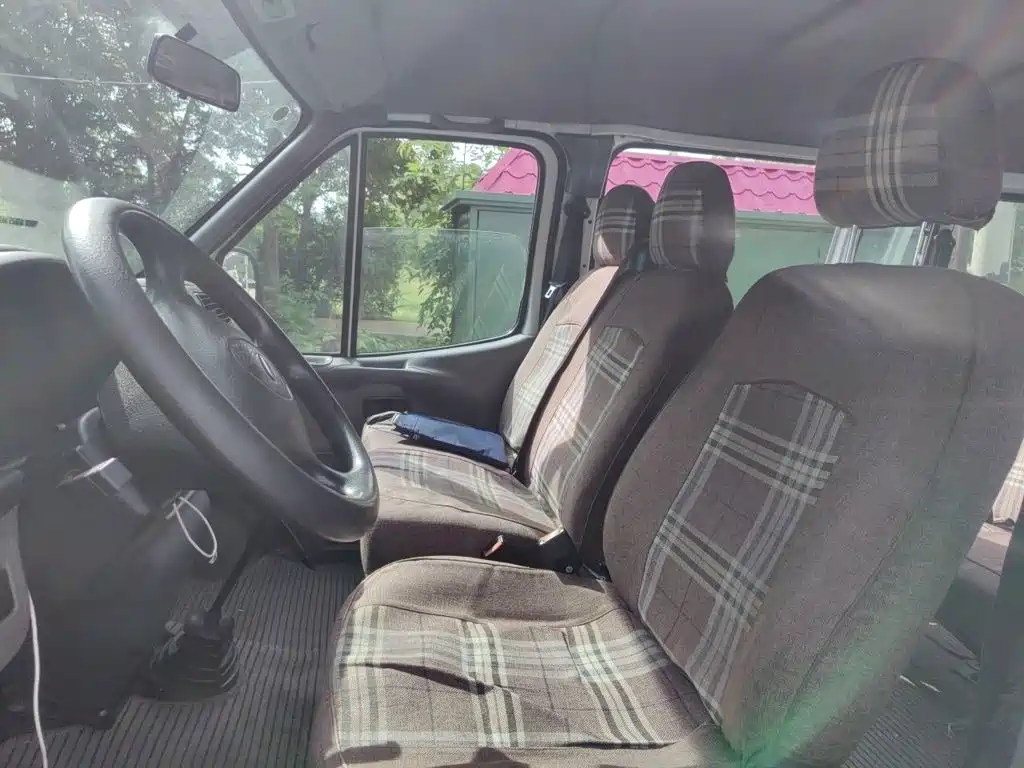 Ford Transit Classic — миниатюра 8