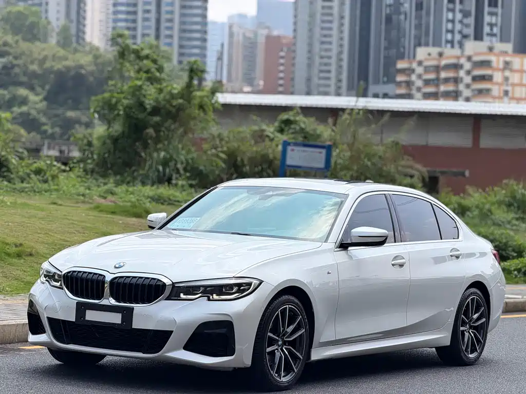 BMW 3 Series 2021